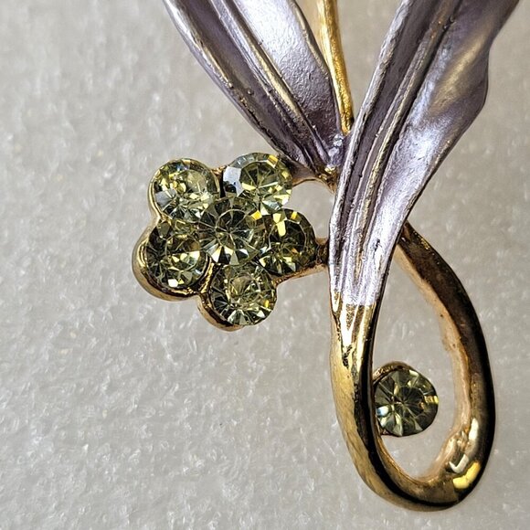 Lilac Flower Brooch Pin - Picture 4 of 9